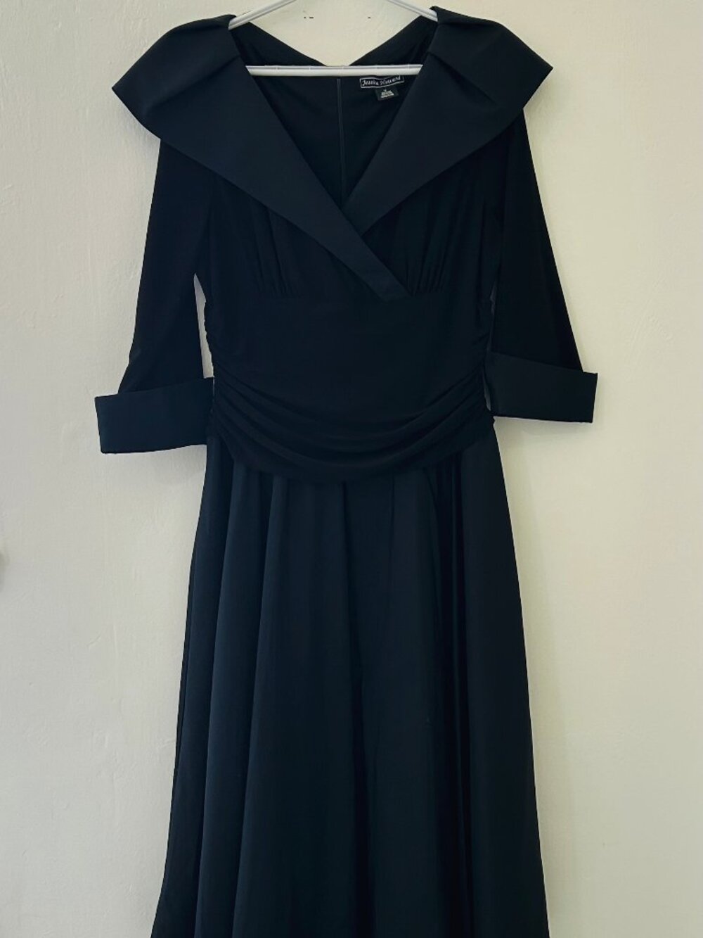 Jessica Howard Black Formal Dress Size 16